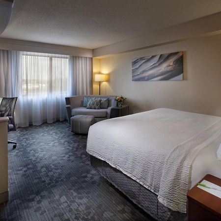 Courtyard By Marriott Fayetteville Luaran gambar