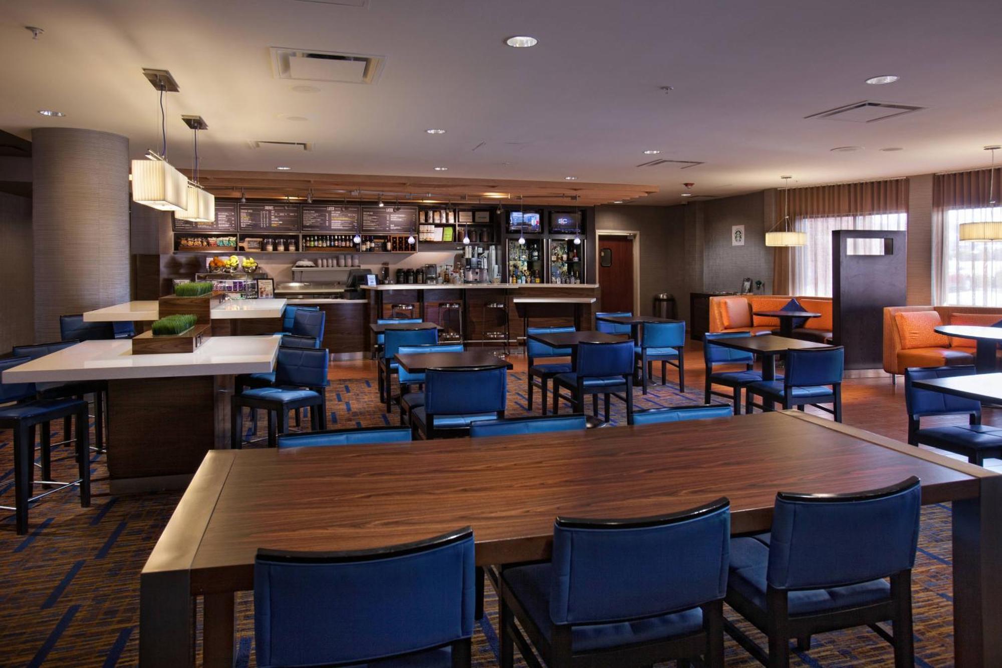 Courtyard By Marriott Fayetteville Luaran gambar
