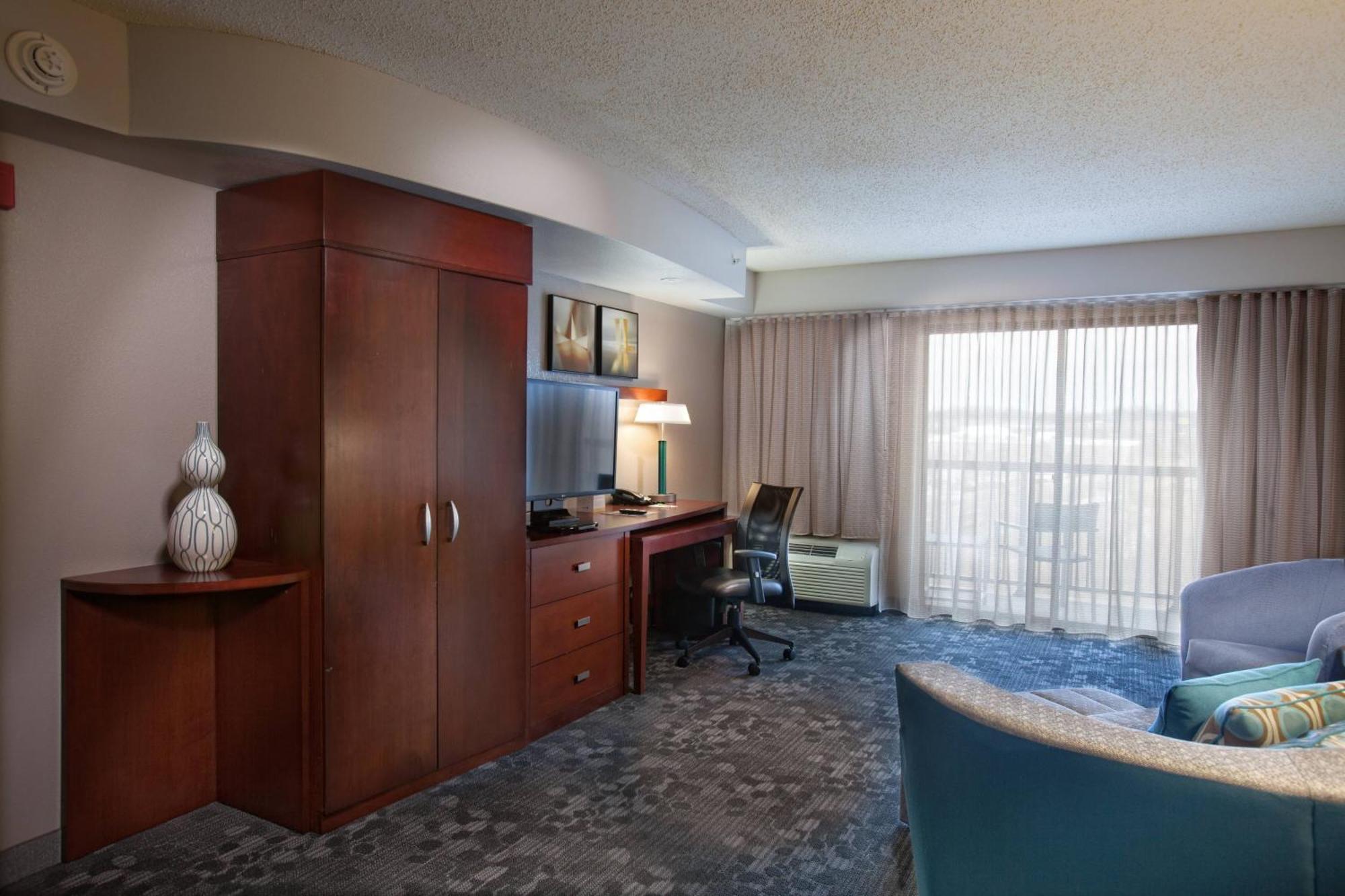 Courtyard By Marriott Fayetteville Luaran gambar