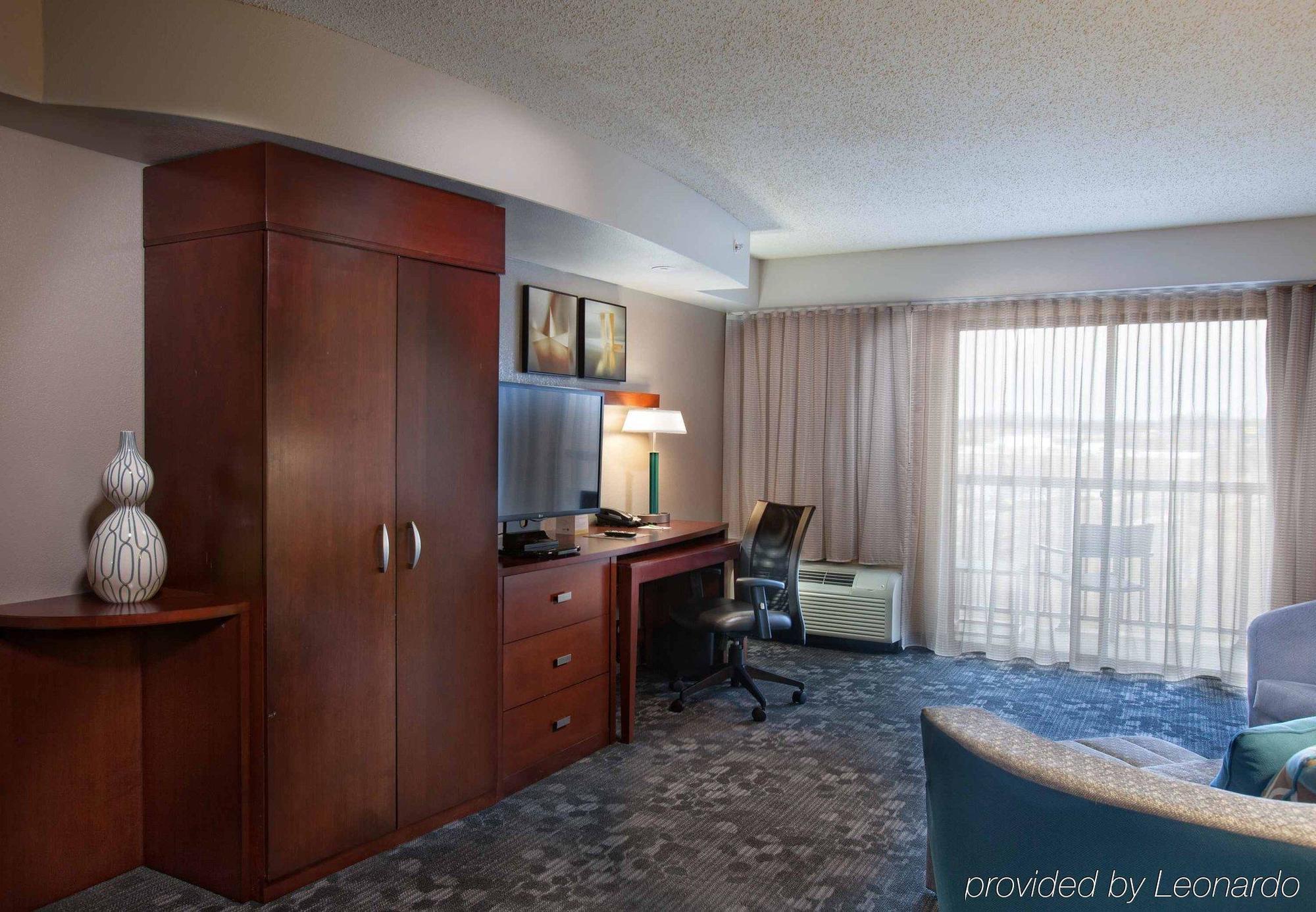 Courtyard By Marriott Fayetteville Luaran gambar